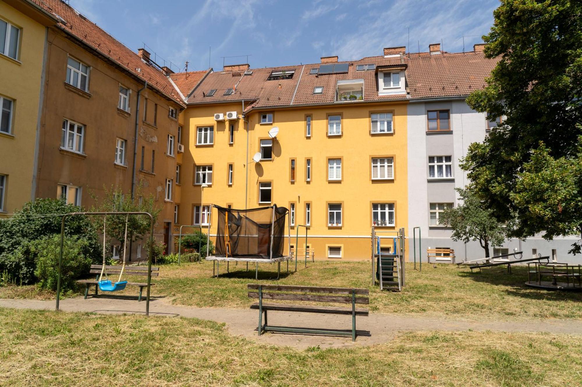 Business & Family Apartment Letna Кошице Экстерьер фото